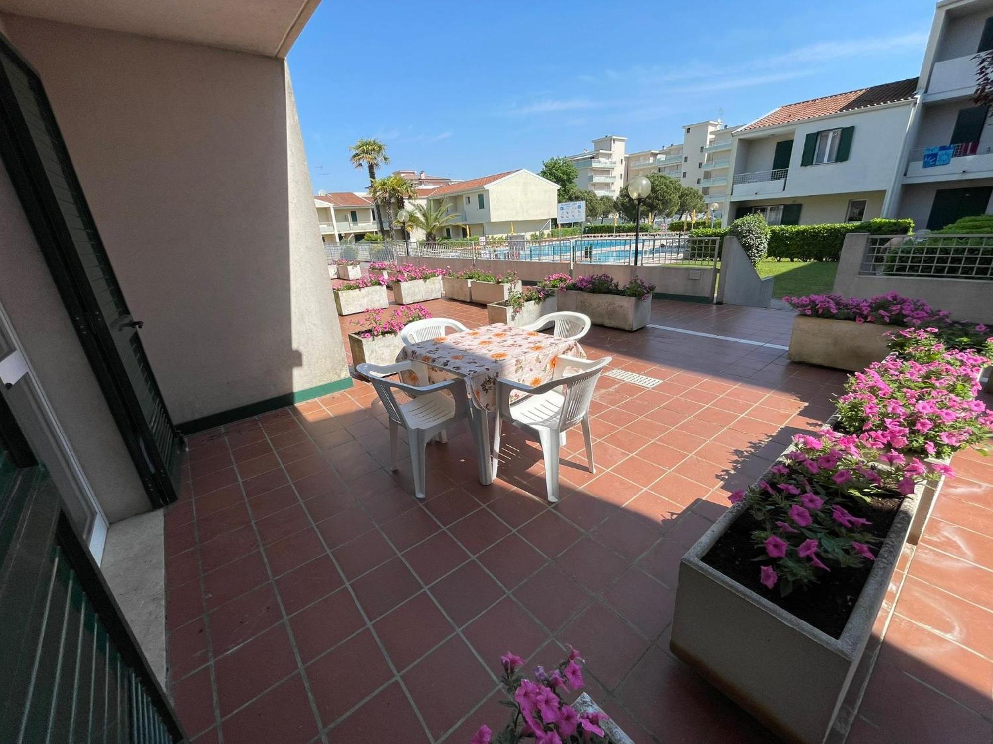 Villaggio Luna Swimmingpool- Agenzia Cocal 卡奥莱 外观 照片