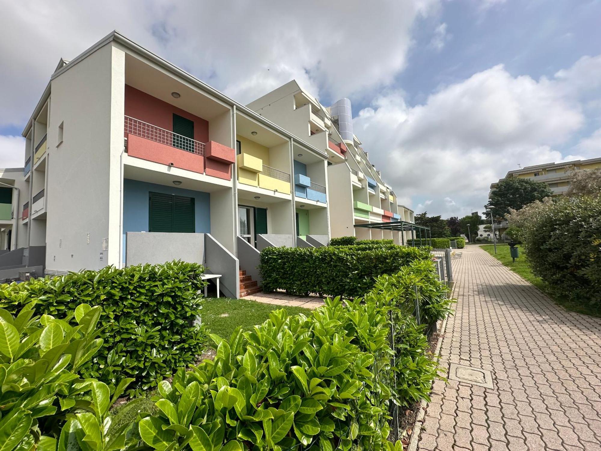 Villaggio Luna Swimmingpool- Agenzia Cocal 卡奥莱 外观 照片