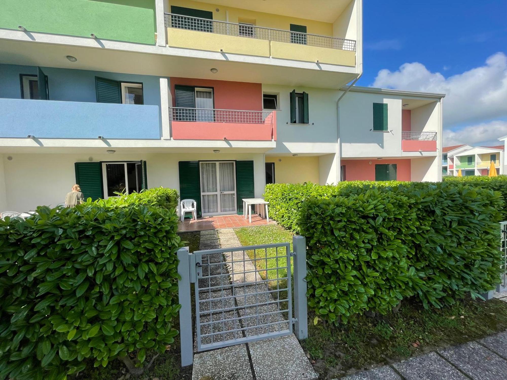Villaggio Luna Swimmingpool- Agenzia Cocal 卡奥莱 外观 照片