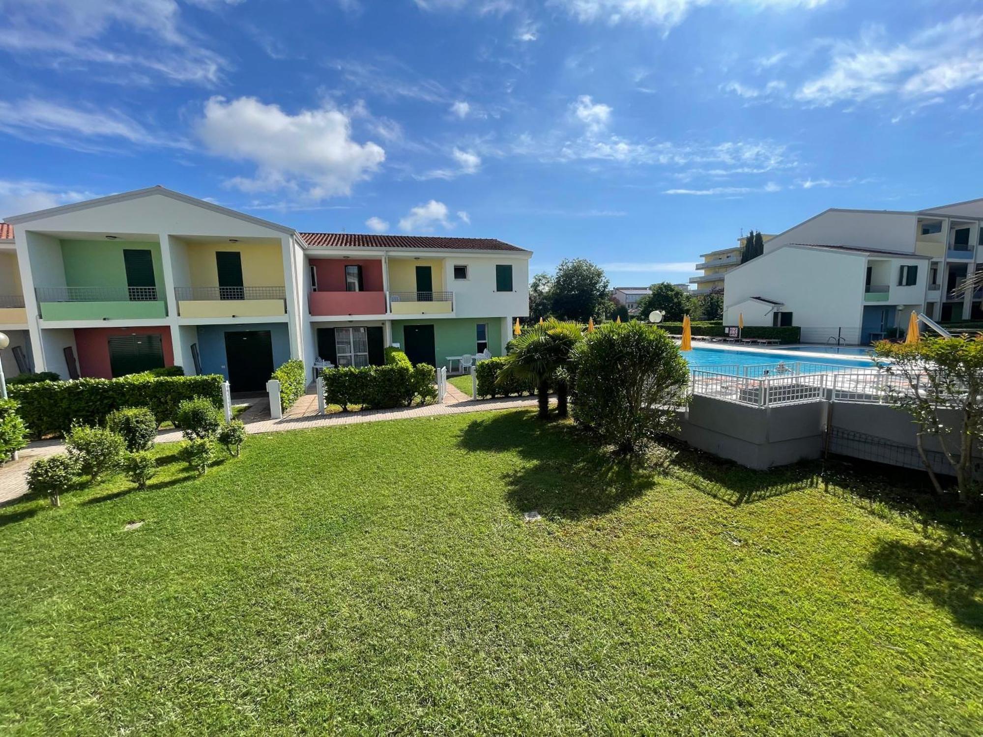 Villaggio Luna Swimmingpool- Agenzia Cocal 卡奥莱 外观 照片